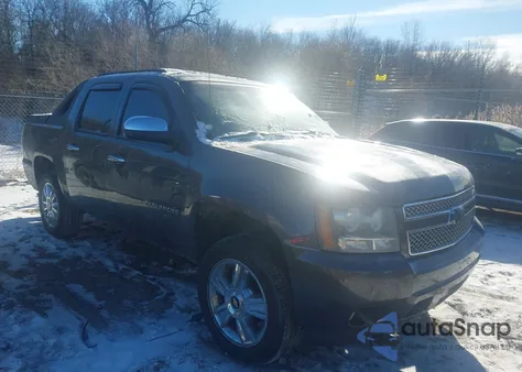 2010 Chevrolet Avalanche 1500 Ltz from USA, damaged, VIN 3GNVKGE07AG264564